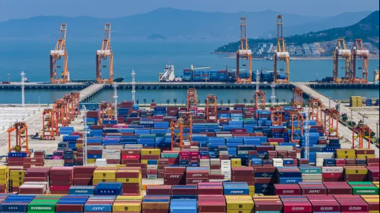 温州港状元岙港区新增两大泊位正式投运，，年吞吐能力提升超百万标箱